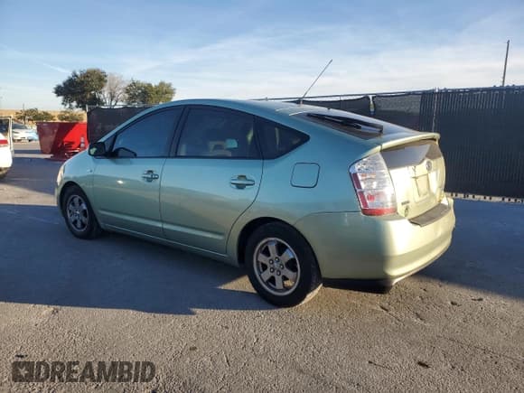 ✅ 2008 Toyota Prius • VIN: JTDKB20U087696671 • Lot: 92486245. Listed on Copart with 259,266 mi. Free auction sales archive from the USA and detailed vehicle history report at DreamBid. Image 2.