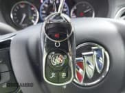 ✅ 2024 Buick Enclave Premium • VIN: 5GAERCKW4RJ114123 • Lot: 42382981. Wystawiony na IAAI z przebiegiem 54 071 mil. Bezpłatny archiwum sprzedaży aukcyjnych z USA i szczegółowy raport historii pojazdu na DreamBid. Zdjęcie 11.