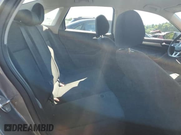 ✅ 2019 Volkswagen Jetta S • VIN: 3VWN57BU6KM007127 • Lot: 69224045. Listed on Copart with 111,555 mi. Free auction sales archive from the USA and detailed vehicle history report at DreamBid. Image 10.