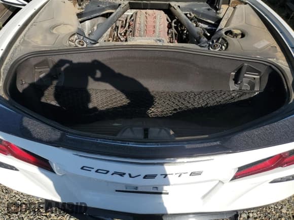 ✅ 2023 Chevrolet Corvette 2LT • VIN: 1G1YB2D44P5101814 • Lot: 69844295. Wystawiony na Copart z przebiegiem 22 831 mil. Bezpłatny archiwum sprzedaży aukcyjnych z USA i szczegółowy raport historii pojazdu na DreamBid. Zdjęcie 10.