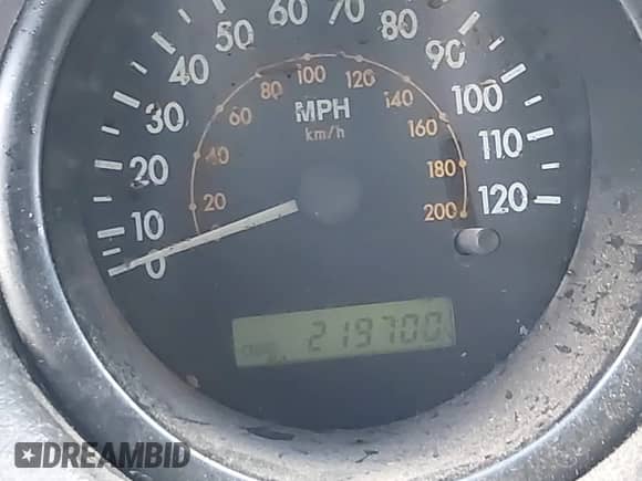 2006 Chevrolet Aveo LS z VIN KL1TD56646B650240, wystawiony jako IAAI lot #42382565 z przebiegiem 219 700 mil mil oraz . Historia ofert i sprzedaży dostępna na DreamBid. Obrazek 7.