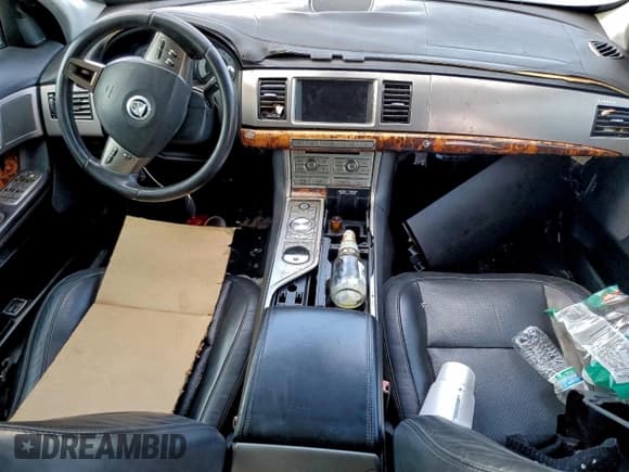 ✅ 2011 Jaguar XF Premium • VIN: SAJWA0GB4BLR89227 • Lot: 96920875. Listed on Copart with Not provided. Free auction sales archive from the USA and detailed vehicle history report at DreamBid. Image 8.