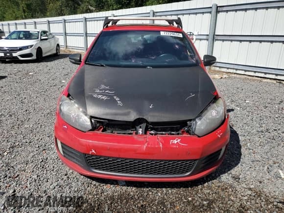 ✅ 2013 Volkswagen Golf GTI Driver's Edition • VIN: WVWHD7AJ9DW073507 • Lot: 72229634. Wystawiony na Copart z przebiegiem 128 774 mil. Bezpłatny archiwum sprzedaży aukcyjnych z USA i szczegółowy raport historii pojazdu na DreamBid. Zdjęcie 5.