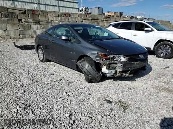 ✅ 2012 Honda Civic LX • VIN: 2HGFG3B50CH506090 • Лот: 85830095. Опубликован ранее на Copart с пробегом Не указан. Бесплатный доступ к архиву аукционных продаж из США и подробный отчёт об истории автомобиля на DreamBid. Изображение 14.