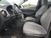 ✅ 2021 Hyundai Kona Limited • VIN: KM8K33A58MU707823 • Лот: 72263674. Опубликован ранее на Copart с пробегом 62 024 миль. Бесплатный доступ к архиву аукционных продаж из США и подробный отчёт об истории автомобиля на DreamBid. Изображение 7.