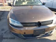 ✅ 2013 Volkswagen Jetta SE • VIN: 3VWDP7AJ2DM431310 • Lot: 43786359. Wystawiony na IAAI z przebiegiem 229 182 mil. Bezpłatny archiwum sprzedaży aukcyjnych z USA i szczegółowy raport historii pojazdu na DreamBid. Zdjęcie 6.