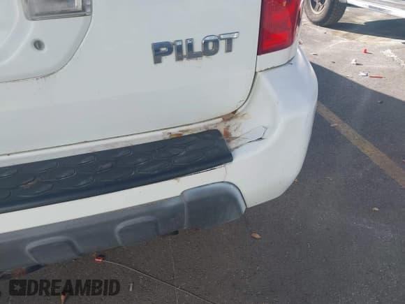 ✅ 2004 Honda Pilot EX • VIN: 2HKYF18544H602903 • Lot: 43799175. Listed on IAAI with 207,631 mi. Free auction sales archive from the USA and detailed vehicle history report at DreamBid. Image 6.