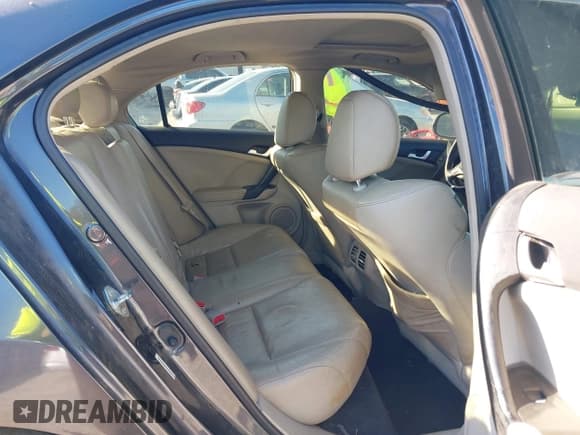 ✅ 2012 Acura TSX Technology • VIN: JH4CU2F68CC015078 • Lot: 43679396. Wystawiony na IAAI z przebiegiem 237 000 mil. Bezpłatny archiwum sprzedaży aukcyjnych z USA i szczegółowy raport historii pojazdu na DreamBid. Zdjęcie 8.