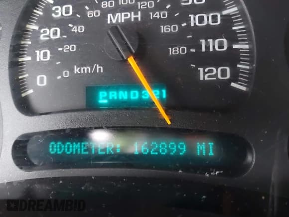 ✅ 2005 Chevrolet Silverado 2500HD LS • VIN: 1GCHK23U35F848305 • Lot: 41555553. Wystawiony na IAAI z przebiegiem 162 899 mil. Bezpłatny archiwum sprzedaży aukcyjnych z USA i szczegółowy raport historii pojazdu na DreamBid. Zdjęcie 15.