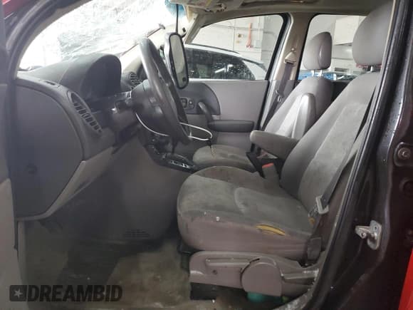 ✅ 2002 Saturn VUE • VIN: 5GZCZ33DX2S833121 • Lot: 88061895. Wystawiony na Copart z przebiegiem 49 425 mil. Bezpłatny archiwum sprzedaży aukcyjnych z USA i szczegółowy raport historii pojazdu na DreamBid. Zdjęcie 7.