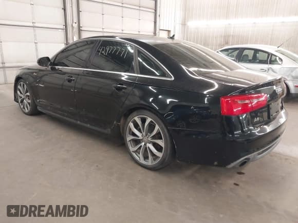 ✅ 2012 Audi A6 Prestige • VIN: WAUHGAFC4CN143169 • Lot: 42977771. Listed on IAAI with 149,882 mi. Free auction sales archive from the USA and detailed vehicle history report at DreamBid. Image 3.