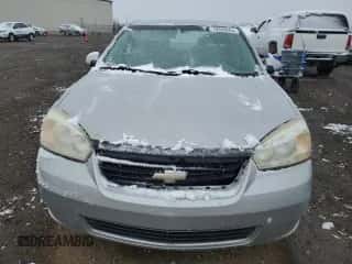 2006 Chevrolet Malibu 2LT z VIN 1G1ZT51846F135870, wystawiony jako Copart lot #76929204 z przebiegiem 263 961 mil mil oraz Czysty tytuł • Clean title. Historia ofert i sprzedaży dostępna na DreamBid. Obrazek 5.