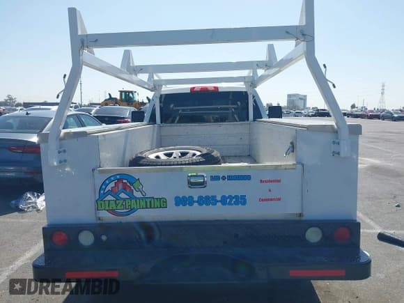 ✅ 2018 Chevrolet Silverado 1500 • VIN: 1GBNCNECXJZ227646 • Лот: 42517665. Опубликован ранее на IAAI с пробегом 216 909 миль. Бесплатный доступ к архиву аукционных продаж из США и подробный отчёт об истории автомобиля на DreamBid. Изображение 16.