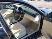 ✅ 2013 Volkswagen Passat SE • VIN: 1VWBP7A30DC015332 • Lot: 43257014. Listed on IAAI with 118,456 mi. Free auction sales archive from the USA and detailed vehicle history report at DreamBid. Image 5.