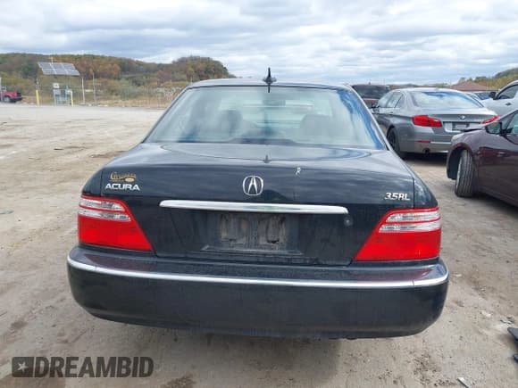 ✅ 2004 Acura RL w/Navigation System • VIN: JH4KA96674C004605 • Lot: 43509408. Listed on IAAI with 175,975 mi. Free auction sales archive from the USA and detailed vehicle history report at DreamBid. Image 16.