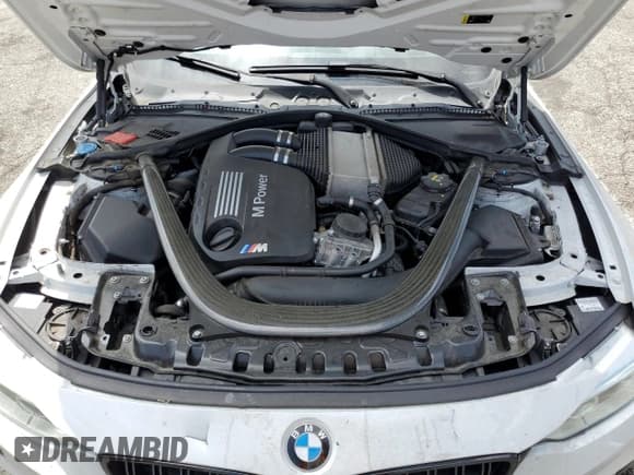 ✅ 2017 BMW M4 • VIN: WBS3R9C57HK709080 • Lot: 65213835. Wystawiony na Copart z przebiegiem 77 926 mil. Bezpłatny archiwum sprzedaży aukcyjnych z USA i szczegółowy raport historii pojazdu na DreamBid. Zdjęcie 11.