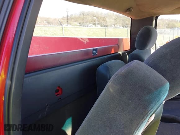 ✅ 2006 Chevrolet Silverado 2500HD • VIN: 1GBHK24U46E133818 • Lot: 41839282. Listed on IAAI with 263,212 mi. Free auction sales archive from the USA and detailed vehicle history report at DreamBid. Image 8.