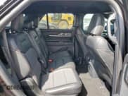 ✅ 2025 Ford Explorer ST-Line • VIN: 1FMUK7KH8SGB03230 • Lot: 68215625. Wystawiony na Copart z przebiegiem 10 831 mil. Bezpłatny archiwum sprzedaży aukcyjnych z USA i szczegółowy raport historii pojazdu na DreamBid. Zdjęcie 11.