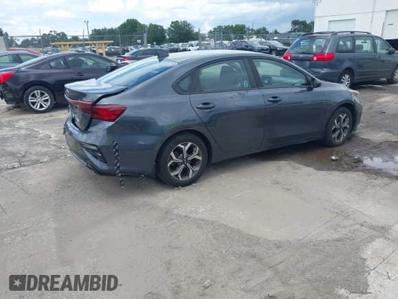 ✅ 2020 Kia Forte LXS • VIN: 3KPF24AD5LE237446 • Лот: 42768146. Опубликован ранее на IAAI с пробегом 139 057 миль. Бесплатный доступ к архиву аукционных продаж из США и подробный отчёт об истории автомобиля на DreamBid. Изображение 4.