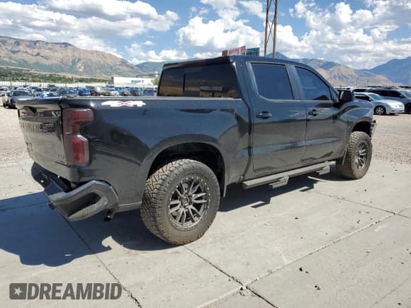 ✅ 2020 Chevrolet Silverado 1500 RST • VIN: 3GCUYEEDXLG202718 • Lot: 67413464. Listed on Copart with 50,484 mi. Free auction sales archive from the USA and detailed vehicle history report at DreamBid. Image 3.