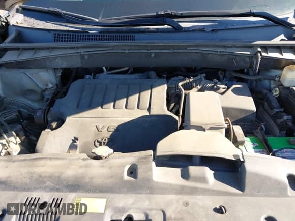 ✅ 2015 Toyota Highlander Limited Platinum • VIN: 5TDDKRFH0FS084873 • Lot: 43776554. Listed on IAAI with 100,105 mi. Free auction sales archive from the USA and detailed vehicle history report at DreamBid. Image 10.