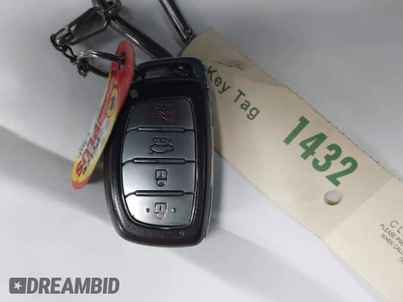 2018 Hyundai Elantra Value Edition z VIN 5NPD84LF3JH351068, wystawiony jako IAAI lot #42736936 z przebiegiem 91 965 mil mil oraz . Historia ofert i sprzedaży dostępna na DreamBid. Obrazek 11.