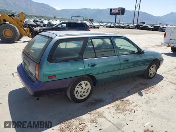 ✅ 1998 Ford Escort SE • VIN: 3FAFP15P5WR230715 • Lot: 58982595. Listed on Copart with 112,250 mi. Free auction sales archive from the USA and detailed vehicle history report at DreamBid. Image 3.