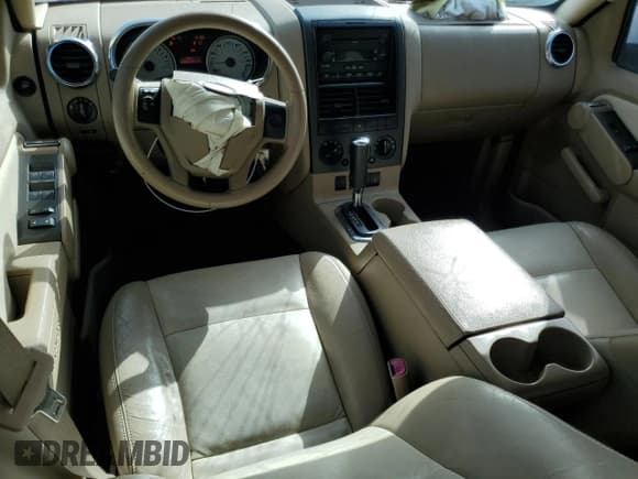 ✅ 2007 Ford Explorer Sport Trac Limited • VIN: 1FMEU33897UB34100 • Лот: 56944685. Опубликован ранее на Copart с пробегом 147 735 миль. Бесплатный доступ к архиву аукционных продаж из США и подробный отчёт об истории автомобиля на DreamBid. Изображение 8.