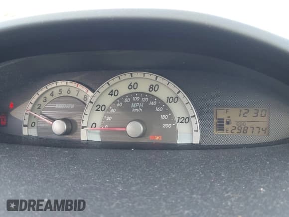 ✅ 2007 Toyota Yaris • VIN: JTDBT923871007262 • Лот: 43790987. Опубликован ранее на IAAI с пробегом 298 774 миль. Бесплатный доступ к архиву аукционных продаж из США и подробный отчёт об истории автомобиля на DreamBid. Изображение 7.