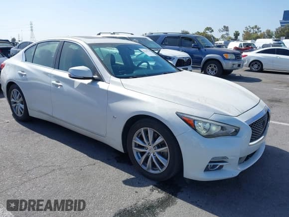 ✅ 2015 Infiniti Q50 • VIN: JN1BV7AP1FM333942 • Lot: 42310734. Listed on IAAI with 111,592 mi. Free auction sales archive from the USA and detailed vehicle history report at DreamBid. Image 1.