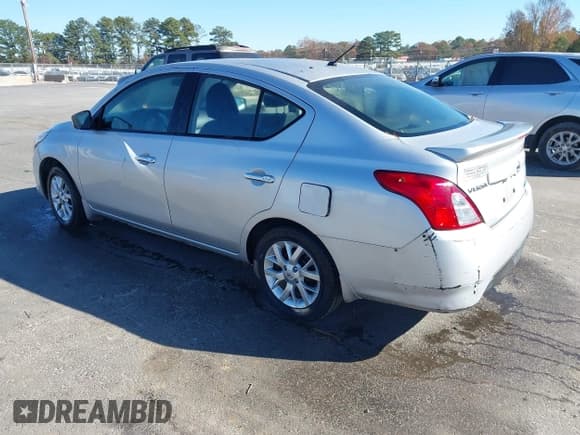 ✅ 2016 Nissan Versa SV • VIN: 3N1CN7AP5GL896220 • Лот: 43716384. Опубликован ранее на IAAI с пробегом 200 914 миль. Бесплатный доступ к архиву аукционных продаж из США и подробный отчёт об истории автомобиля на DreamBid. Изображение 3.