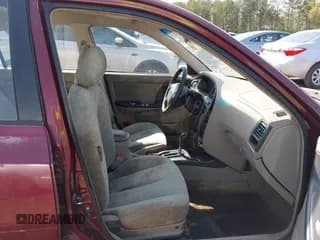 ✅ 2001 Hyundai Elantra GLS • VIN: KMHDN45D81U035316 • Lot: 41908968. Wystawiony na IAAI z przebiegiem Nie podano. Bezpłatny archiwum sprzedaży aukcyjnych z USA i szczegółowy raport historii pojazdu na DreamBid. Zdjęcie 5.