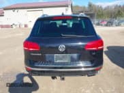 ✅ 2016 Volkswagen Touareg Lux • VIN: WVGEF9BP4GD001508 • Lot: 41850994. Wystawiony na IAAI z przebiegiem 63 355 mil. Bezpłatny archiwum sprzedaży aukcyjnych z USA i szczegółowy raport historii pojazdu na DreamBid. Zdjęcie 16.