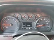 ✅ 2019 Chevrolet Silverado 1500 Custom • VIN: 1GCPWBEH5KZ388557 • Lot: 78073924. Wystawiony na Copart z przebiegiem 62 488 mil. Bezpłatny archiwum sprzedaży aukcyjnych z USA i szczegółowy raport historii pojazdu na DreamBid. Zdjęcie 9.