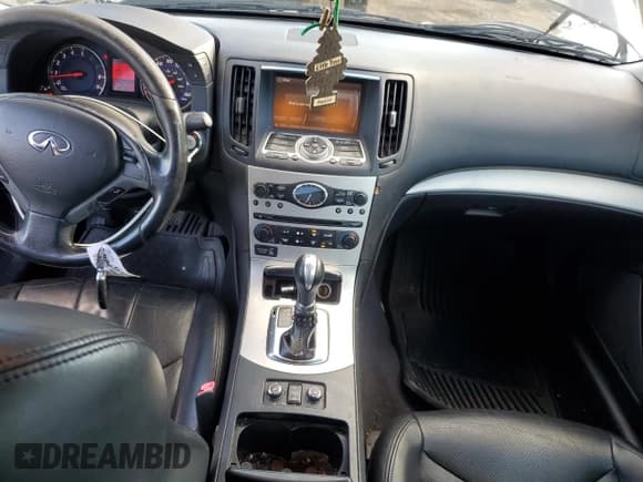 ✅ 2009 Infiniti G37 x • VIN: JNKCV64F59M653492 • Лот: 82615225. Опубликован ранее на Copart с пробегом 181 496 миль. Бесплатный доступ к архиву аукционных продаж из США и подробный отчёт об истории автомобиля на DreamBid. Изображение 8.