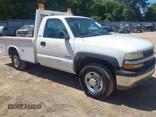 ✅ 2002 Chevrolet Silverado 2500 • VIN: 1GBGC24U82Z305408 • Lot: 42802607. Wystawiony na IAAI z przebiegiem 156 711 mil. Bezpłatny archiwum sprzedaży aukcyjnych z USA i szczegółowy raport historii pojazdu na DreamBid. Zdjęcie 1.