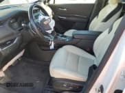 ✅ 2020 Cadillac XT4 AWD Sport • VIN: 1GYFZFR42LF054033 • Lot: 81392805. Wystawiony na Copart z przebiegiem 43 498 mil. Bezpłatny archiwum sprzedaży aukcyjnych z USA i szczegółowy raport historii pojazdu na DreamBid. Zdjęcie 7.