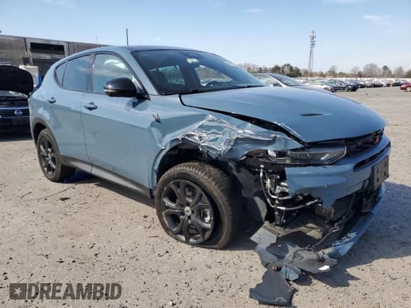 2023 Dodge Hornet GT Plus with VIN ZACNDFBN6P3A07990, listed as a Copart auction lot 48873625 with 13,571 mi miles and Salvage title. Bid and sale history available at DreamBid. Image 4.