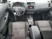 ✅ 2017 Mitsubishi Outlander SE • VIN: JA4AR3AW3HZ048155 • Лот: 69593835. Опубликован ранее на Copart с пробегом 177 506 миль. Бесплатный доступ к архиву аукционных продаж из США и подробный отчёт об истории автомобиля на DreamBid. Изображение 8.