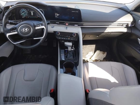 ✅ 2023 Hyundai Elantra Limited • VIN: KMHLP4AG5PU453783 • Lot: 42000481. Listed on IAAI with 59,025 mi. Free auction sales archive from the USA and detailed vehicle history report at DreamBid. Image 21.