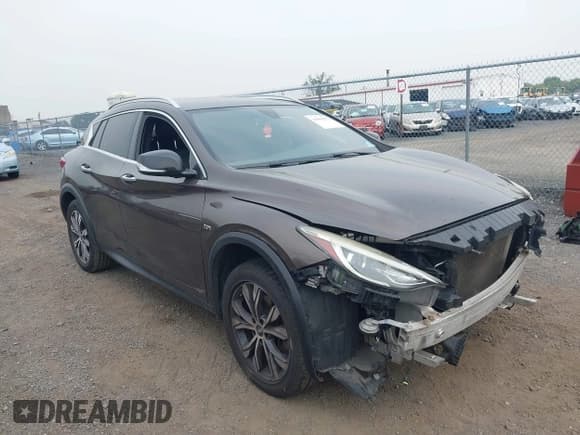 ✅ 2017 Infiniti QX30 Premium • VIN: SJKCH5CRXHA017856 • Lot: 42906275. Wystawiony na IAAI z przebiegiem 94 179 mil. Bezpłatny archiwum sprzedaży aukcyjnych z USA i szczegółowy raport historii pojazdu na DreamBid. Zdjęcie 1.