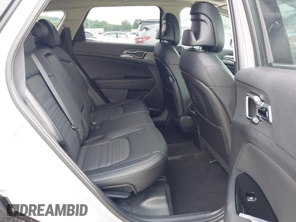 ✅ 2025 Kia Sportage SX-Prestige • VIN: 5XYK5CDF9SG266995 • Лот: 42420878. Опубликован ранее на IAAI с пробегом 6 145 миль. Бесплатный доступ к архиву аукционных продаж из США и подробный отчёт об истории автомобиля на DreamBid. Изображение 8.