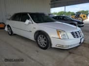 ✅ 2006 Cadillac DTS 1SC • VIN: 1G6KD57Y06U108774 • Лот: 91999725. Опубликован ранее на Copart с пробегом 99 135 миль. Бесплатный доступ к архиву аукционных продаж из США и подробный отчёт об истории автомобиля на DreamBid. Изображение 4.