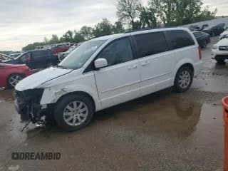 ✅ 2016 Chrysler Town & Country LX • VIN: 2C4RC1AG8GR158702 • Lot: 56075675. Listed on Copart with 122,672 mi. Free auction sales archive from the USA and detailed vehicle history report at DreamBid. Image 1.