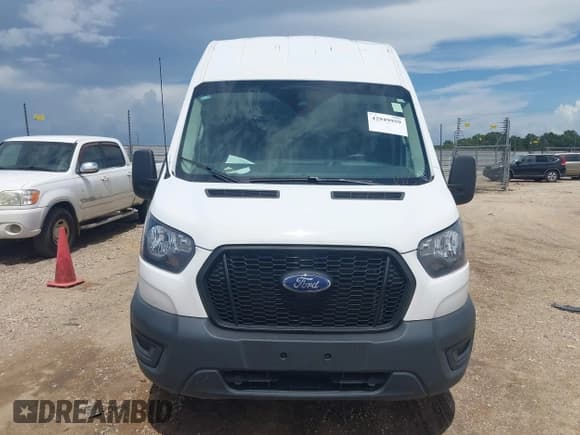 ✅ 2023 Ford Transit Cargo • VIN: 1FTBR3X83PKA70005 • Lot: 42949959. Listed on IAAI with 53,215 mi. Free auction sales archive from the USA and detailed vehicle history report at DreamBid. Image 12.