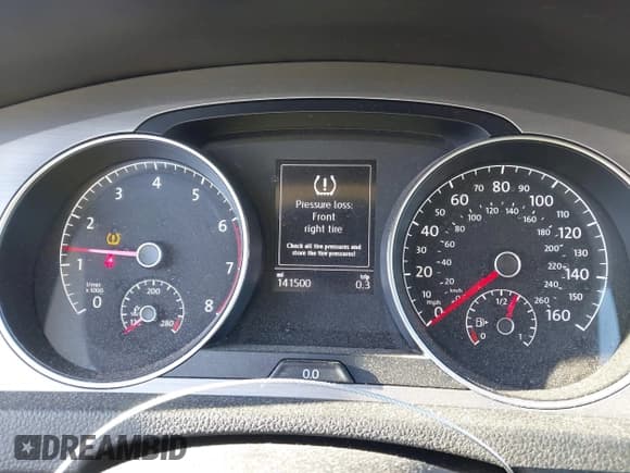 ✅ 2016 Volkswagen Golf TSI SE • VIN: 3VWC17AU6GM515755 • Lot: 43486926. Listed on IAAI with 141,500 mi. Free auction sales archive from the USA and detailed vehicle history report at DreamBid. Image 7.