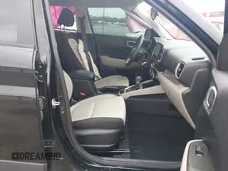 ✅ 2022 Hyundai Venue Limited • VIN: KMHRC8A33NU133613 • Lot: 42296461. Listed on IAAI with 63,654 mi. Free auction sales archive from the USA and detailed vehicle history report at DreamBid. Image 5.