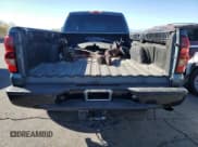 ✅ 2006 Chevrolet Silverado 2500HD LT1 • VIN: 1GCHC23D16F194368 • Лот: 48379025. Опубликован ранее на Copart с пробегом 135 673 миль. Бесплатный доступ к архиву аукционных продаж из США и подробный отчёт об истории автомобиля на DreamBid. Изображение 6.