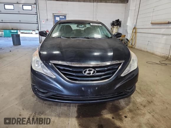 ✅ 2012 Hyundai Sonata GLS • VIN: 5NPEB4AC4CH380354 • Lot: 90551945. Listed on Copart with 173,976 mi. Free auction sales archive from the USA and detailed vehicle history report at DreamBid. Image 5.