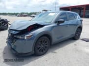 ✅ 2023 Mazda CX-5 S Preferred • VIN: JM3KFBCM8P0172232 • Lot: 43135812. Wystawiony na IAAI z przebiegiem 46 052 mil. Bezpłatny archiwum sprzedaży aukcyjnych z USA i szczegółowy raport historii pojazdu na DreamBid. Zdjęcie 17.